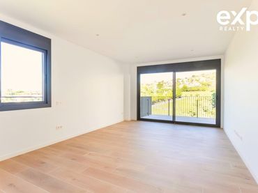 Apartament amb piscina de lloguer a Carrer Carrer Joan Miró