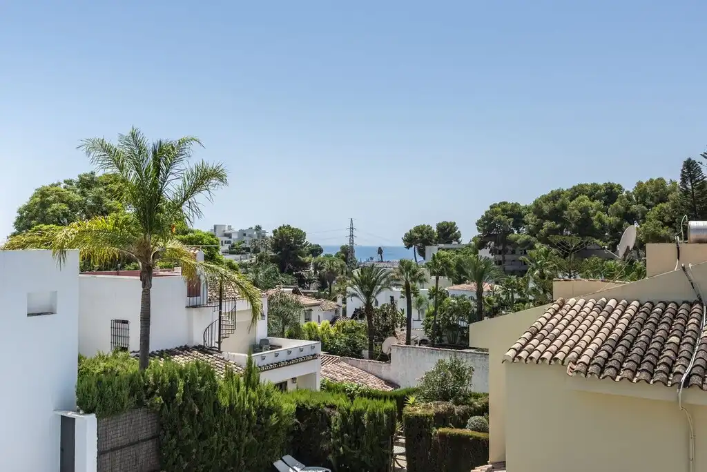 Vista exterior de Casa o chalet en venta en Marbella con Aire acondicionado, Jardín privado y Terraza