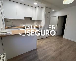 Kitchen of Flat to rent in  Madrid Capital  with Heating