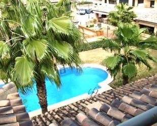 Swimming pool of Single-family semi-detached for sale in  Valencia Capital  with Air Conditioner and Swimming Pool