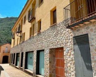 Vista exterior de Edifici en venda en Albanyà