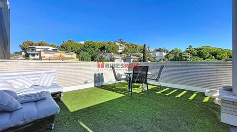 Foto 2 de Àtic en venda a Santissima Trinitat, Vallpineda - Rocamar, Barcelona