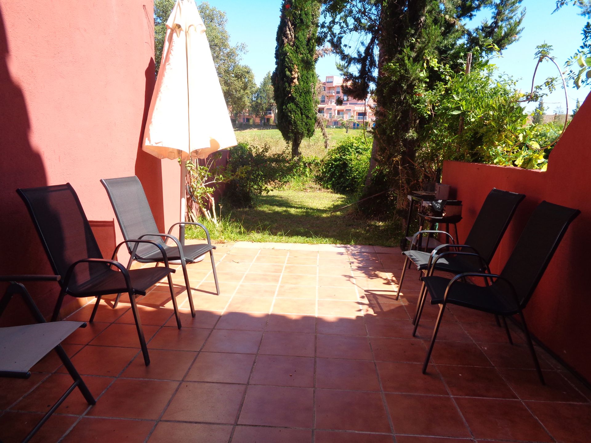 Jardí de Casa adosada en venda en Islantilla amb Terrassa, Balcó i Piscina comunitària