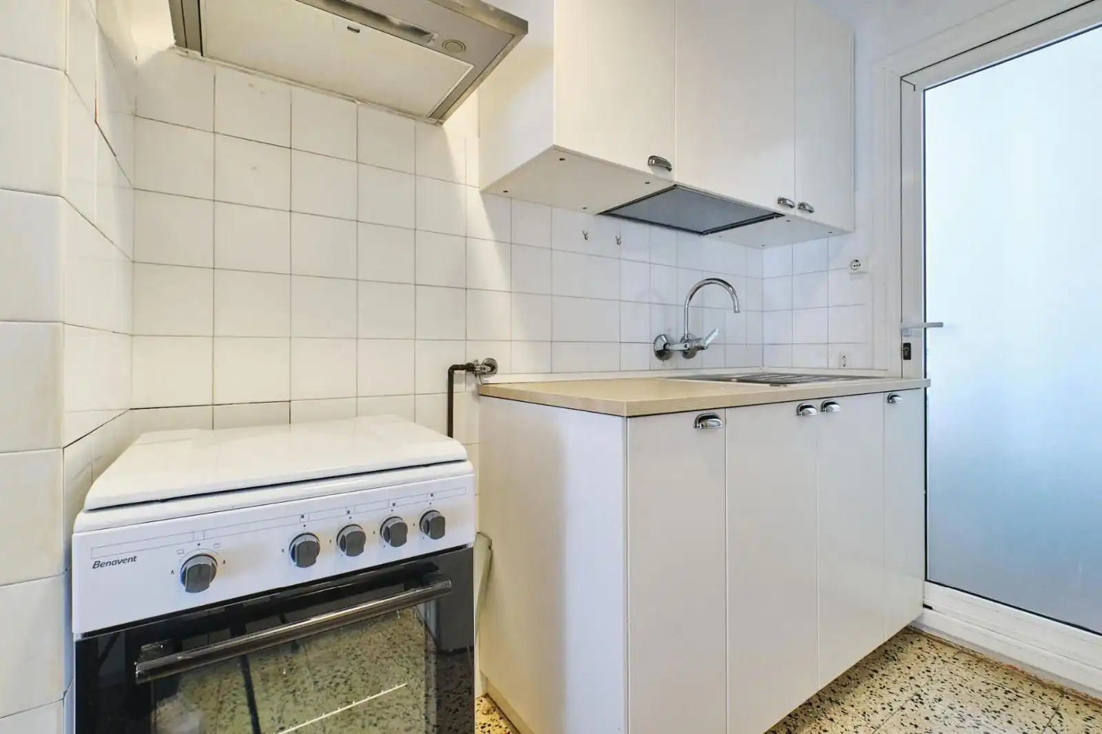 Kitchen of Flat for sale in Barcelona  with Air Conditioner, Washing machine and Microwave