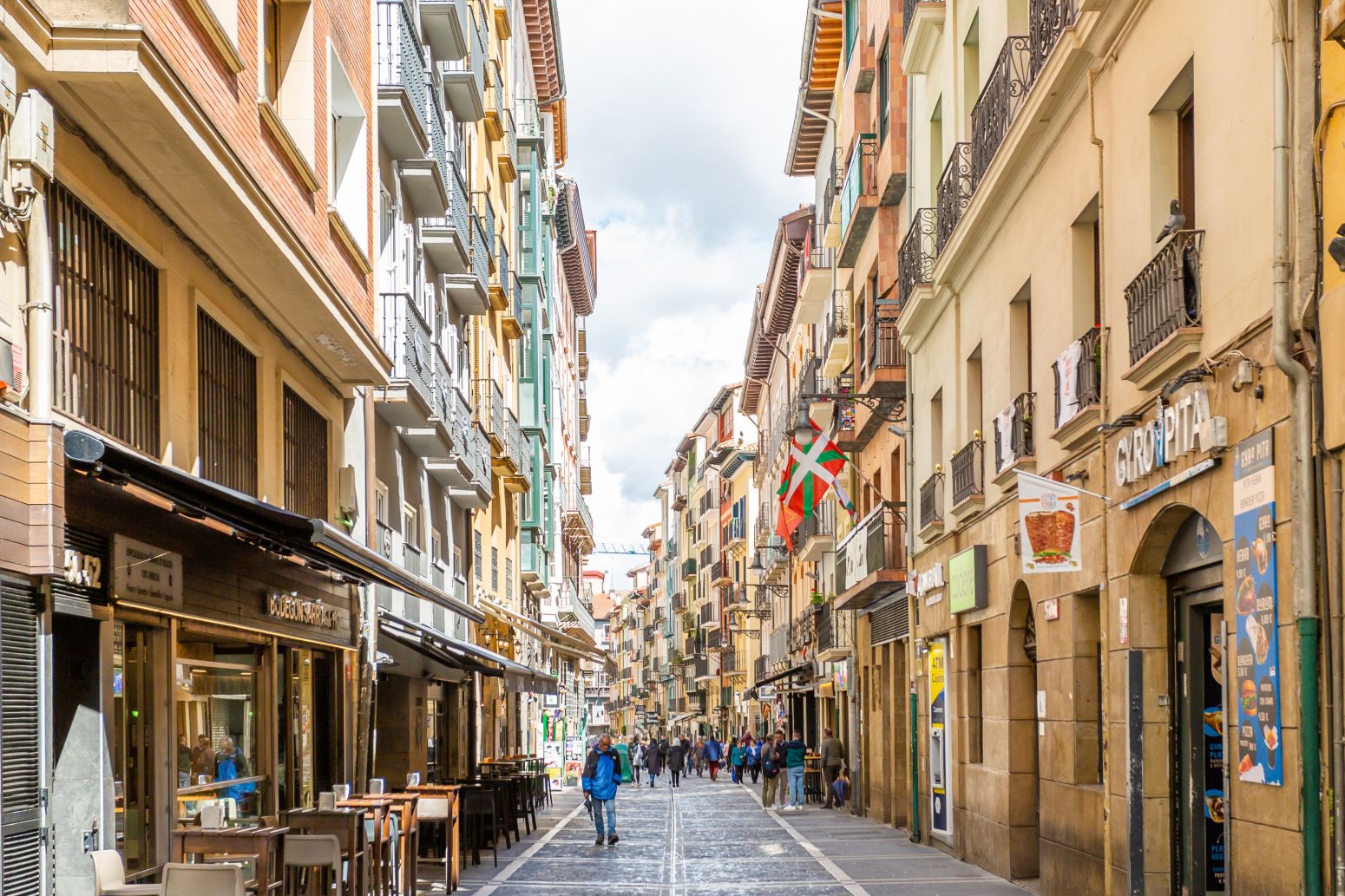 Exterior view of Flat to rent in  Pamplona / Iruña  with Parquet flooring