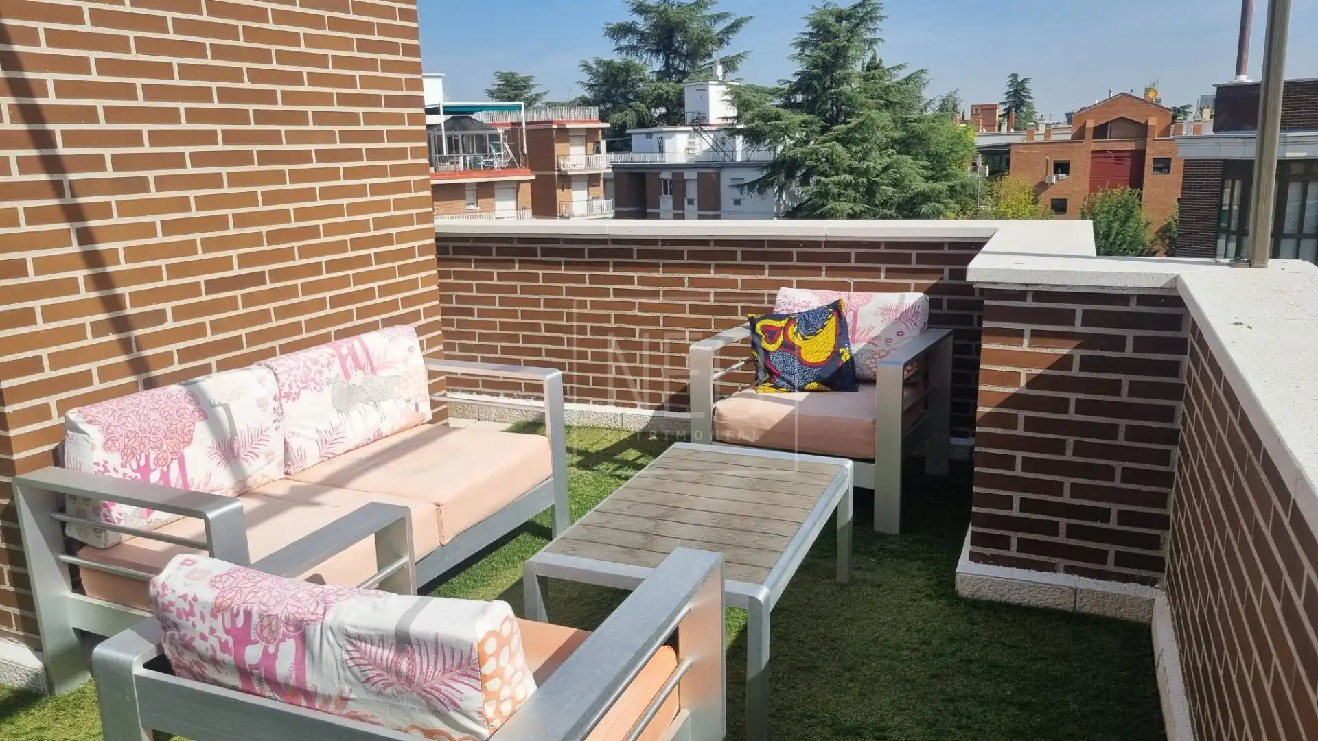 Terraza de Dúplex en venta en Madrid con Aire acondicionado, Calefacción y Jardín privado