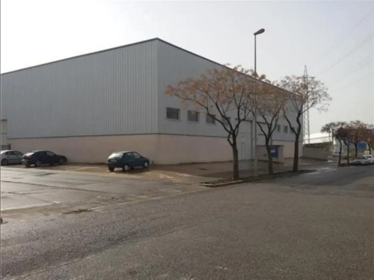 Vista exterior de Local de alquiler en Lleida con Aire acondicionado