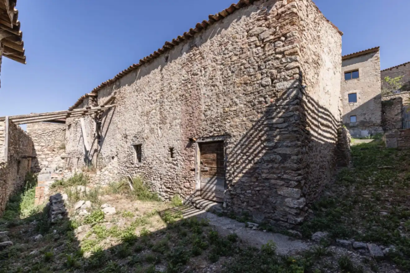 Vista exterior de Finca rústica en venda en Prats i Sansor amb Calefacció