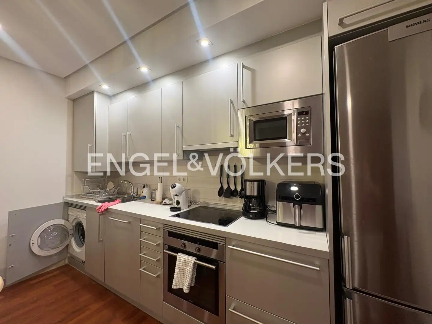 Cocina de Piso de alquiler en Madrid con Calefacción, Amueblado y Balcón