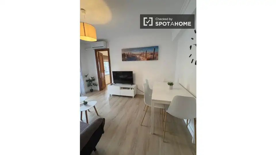 Room in Aiora