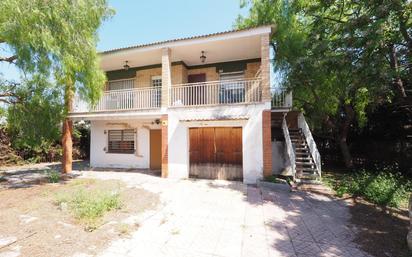 Vista exterior de Casa o xalet en venda en Santa Oliva amb Jardí privat, Terrassa i Balcó