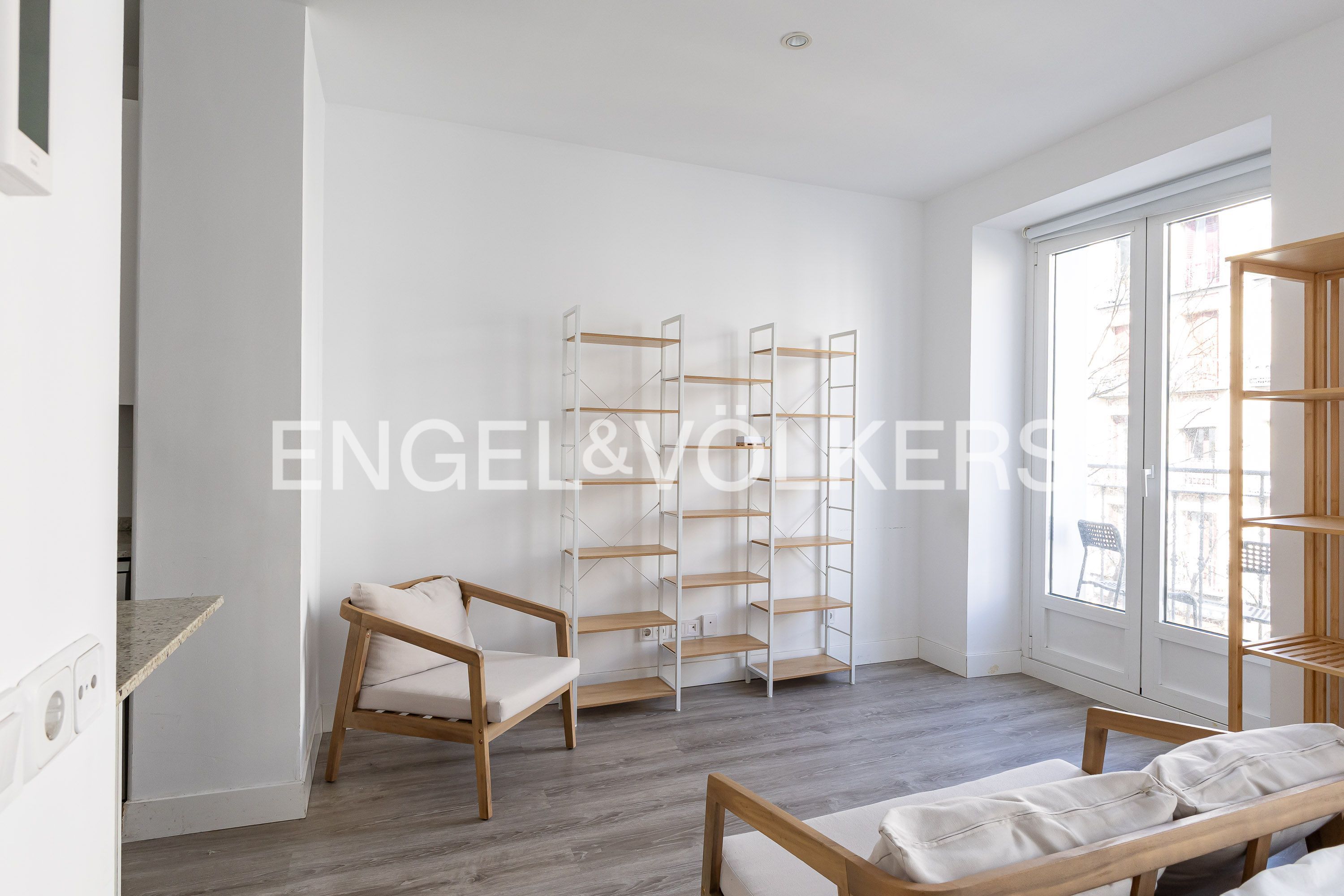 Sala d'estar de Pis en venda en  Madrid Capital amb Aire condicionat, Calefacció i Moblat