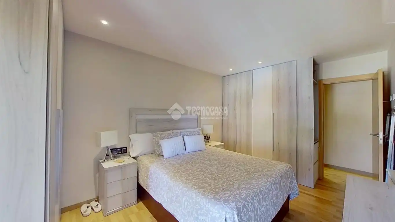 Bedroom of Flat for sale in Barberà del Vallès  with Air Conditioner, Heating and Parquet flooring