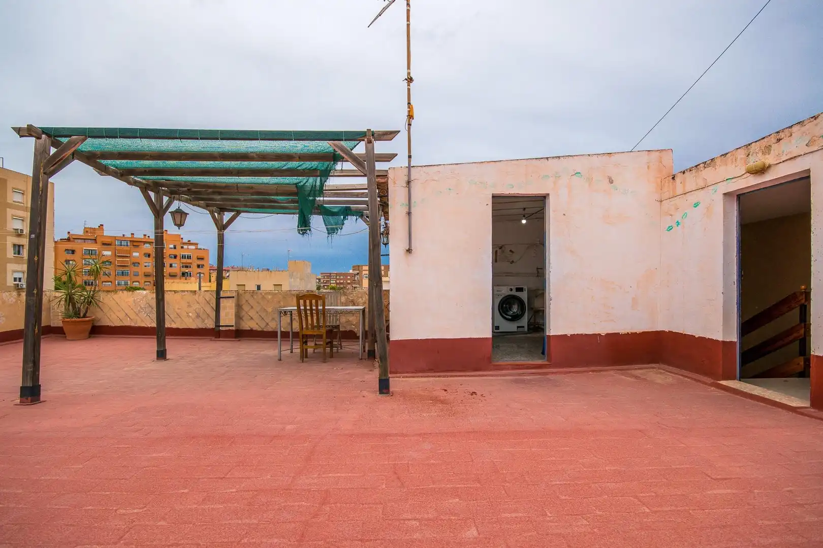 Vista exterior de Pis en venda en San Vicente del Raspeig / Sant Vicent del Raspeig amb Terrassa i Traster