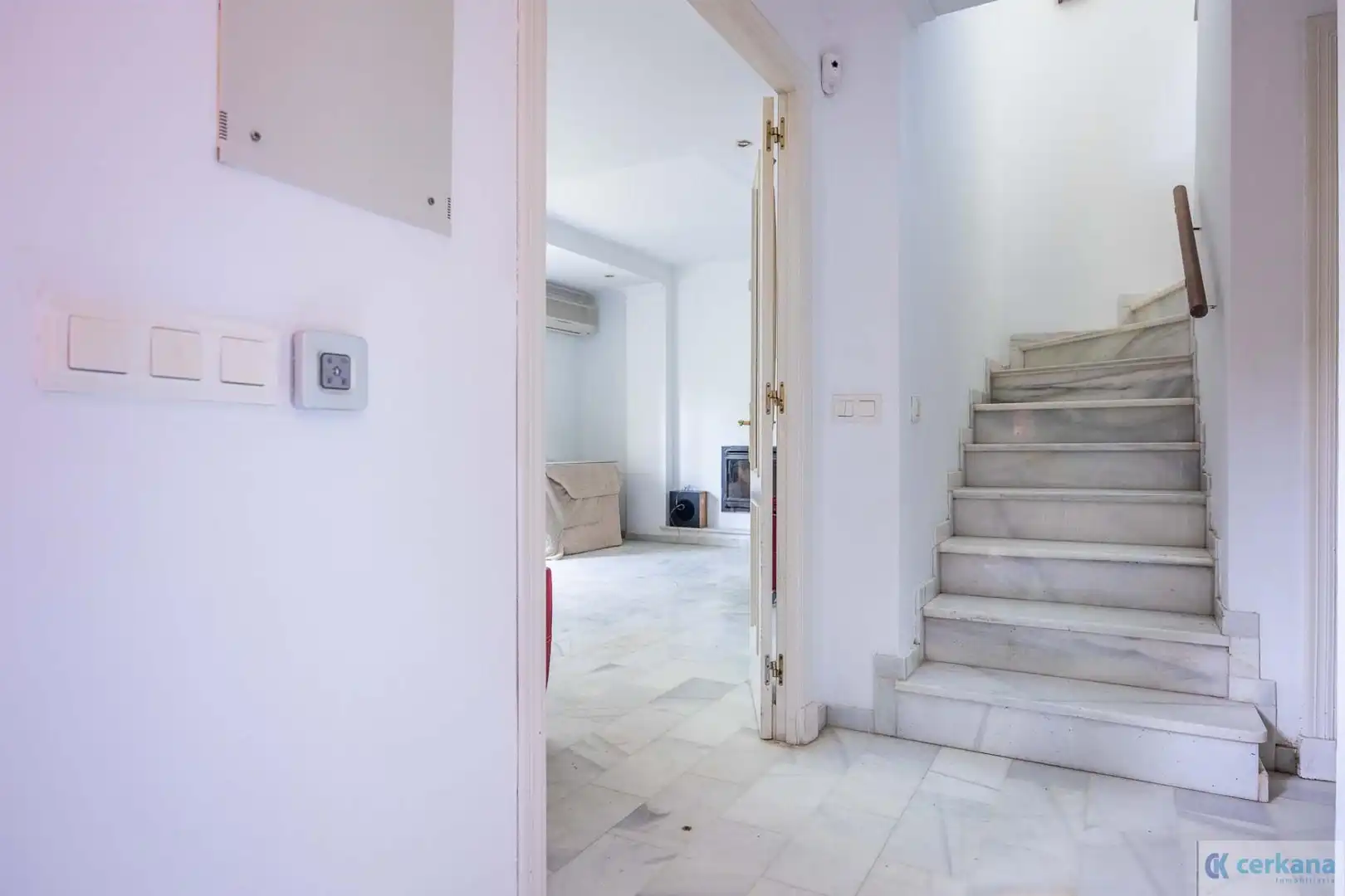 Chalet con piscina en venta en Rosales los, imagen 16
