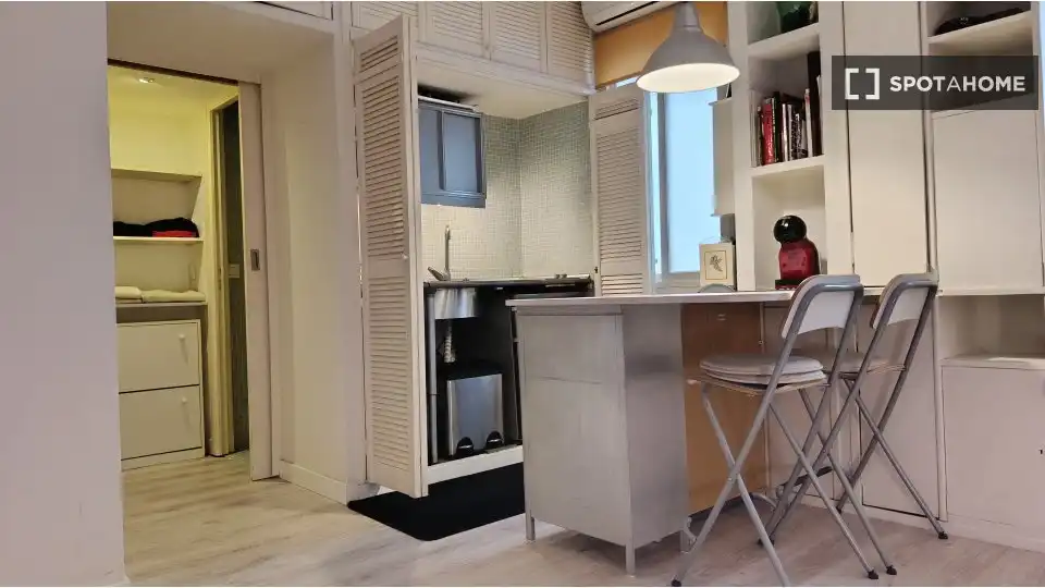 Cocina de Piso de alquiler en Madrid con Aire acondicionado, Calefacción y Amueblado
