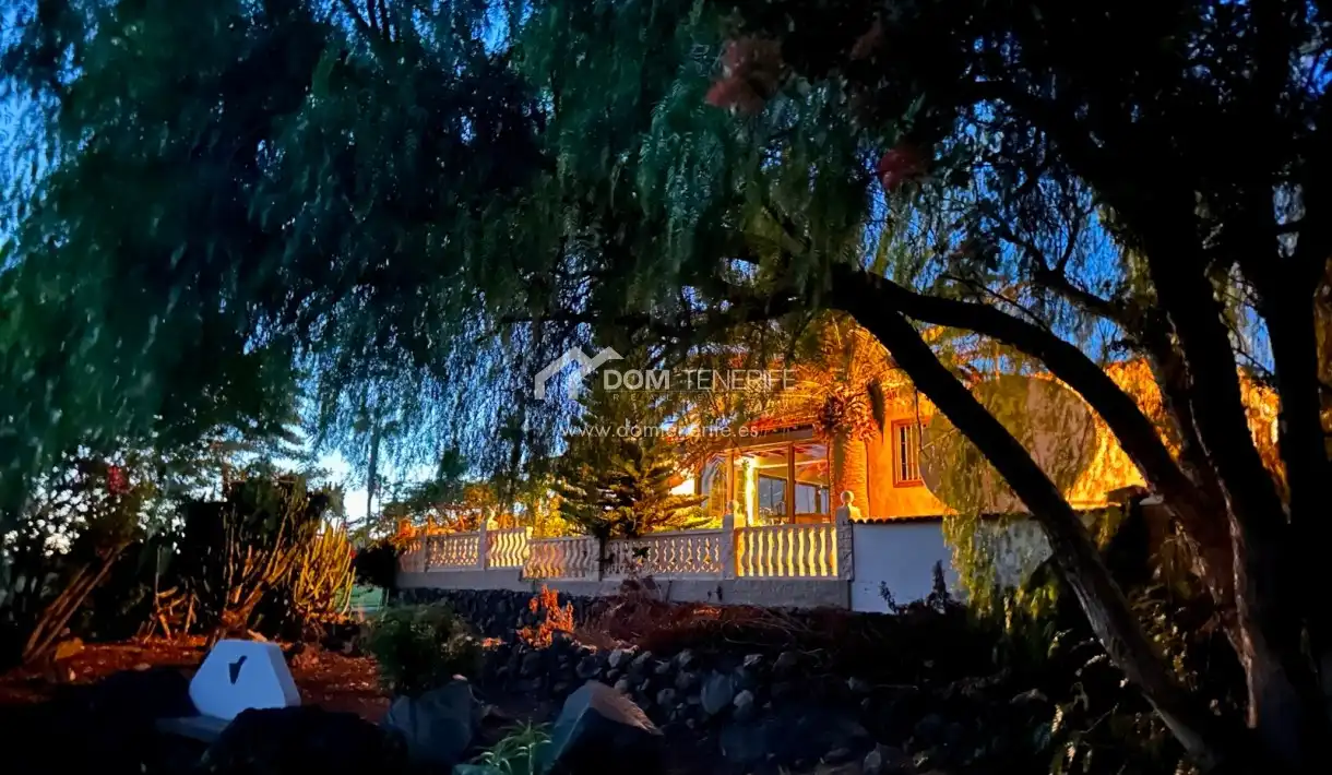 Vista exterior de Casa o chalet en venta en San Miguel de Abona con Jardín privado, Terraza y Trastero