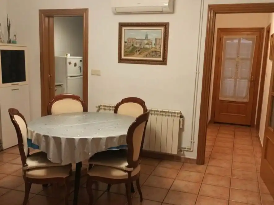 Comedor de Casa adosada en venta en Abrera, Barcelona