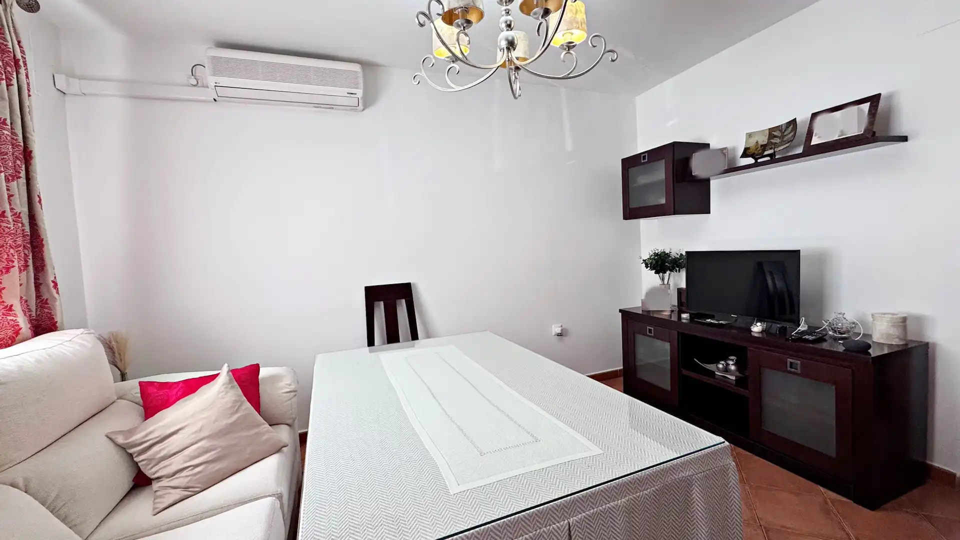 Habitación de Casa adosada en venta en Beas con Aire acondicionado