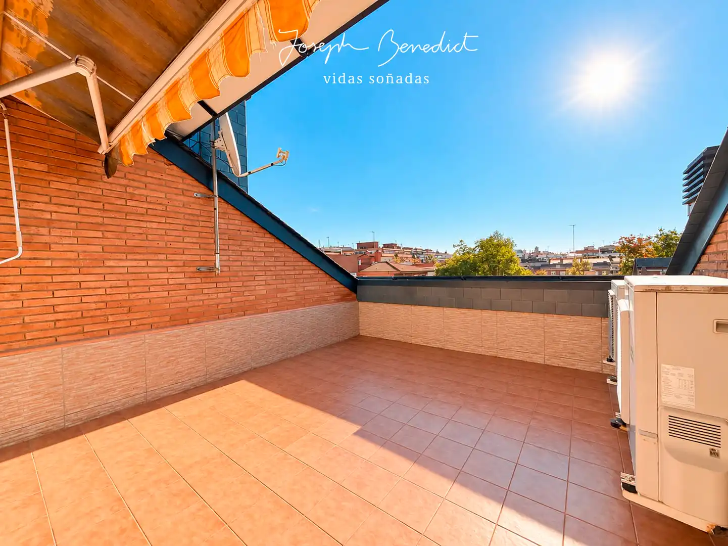 Terraza de Casa o chalet en venta en Castelldefels con Aire acondicionado, Calefacción y Jardín privado