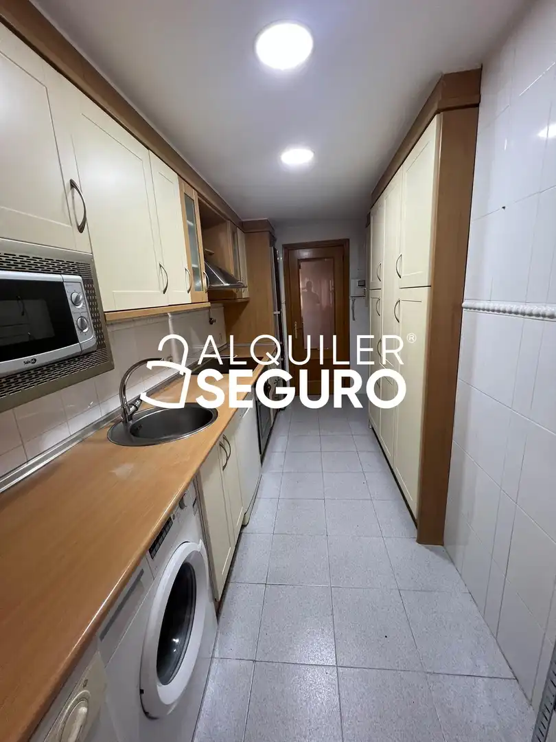Kitchen of Flat for rent in Madrid  with Air Conditioner, Heating and Swimming Pool