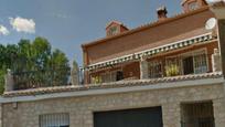 Exterior view of House or chalet for sale in Escariche  with Air Conditioner, Heating and Private garden