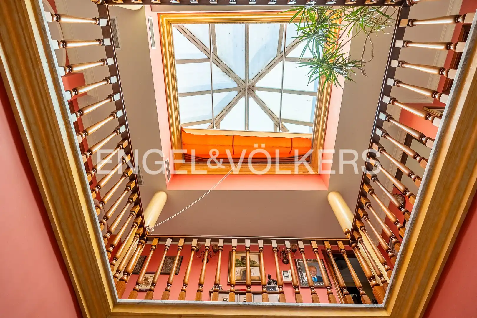 Houses for sale in Sevilla  with Air Conditioner, Heating and Private garden