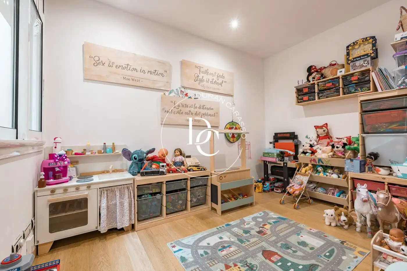 Ático en venta en Vilanova i la Geltrú con Aire acondicionado, Calefacción y Trastero