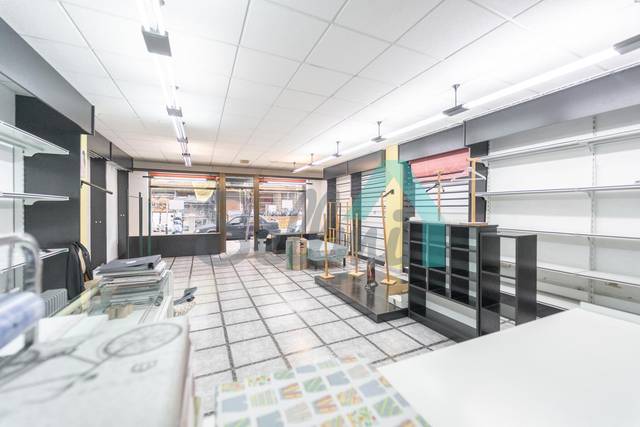 Local comercial en Alquiler en San Pedro De Mestallón en Santo Domingo - El Campillín