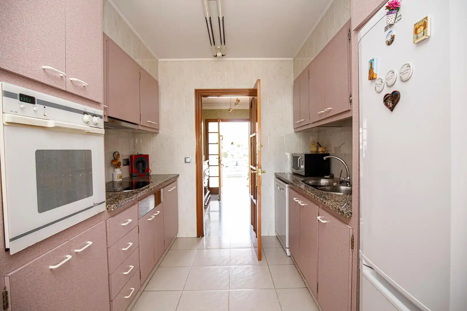 Cocina de Casa o chalet en venta en Quart con Aire acondicionado, Jardín privado y Terraza