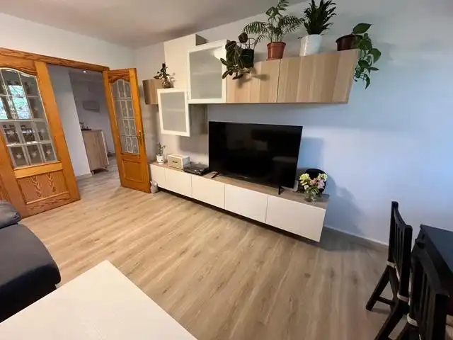 Living room of Flat for sale in Zaragoza  with Air Conditioner, Heating and Parquet flooring