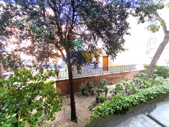 Planta baja en Venta en De Adra en Portazgo