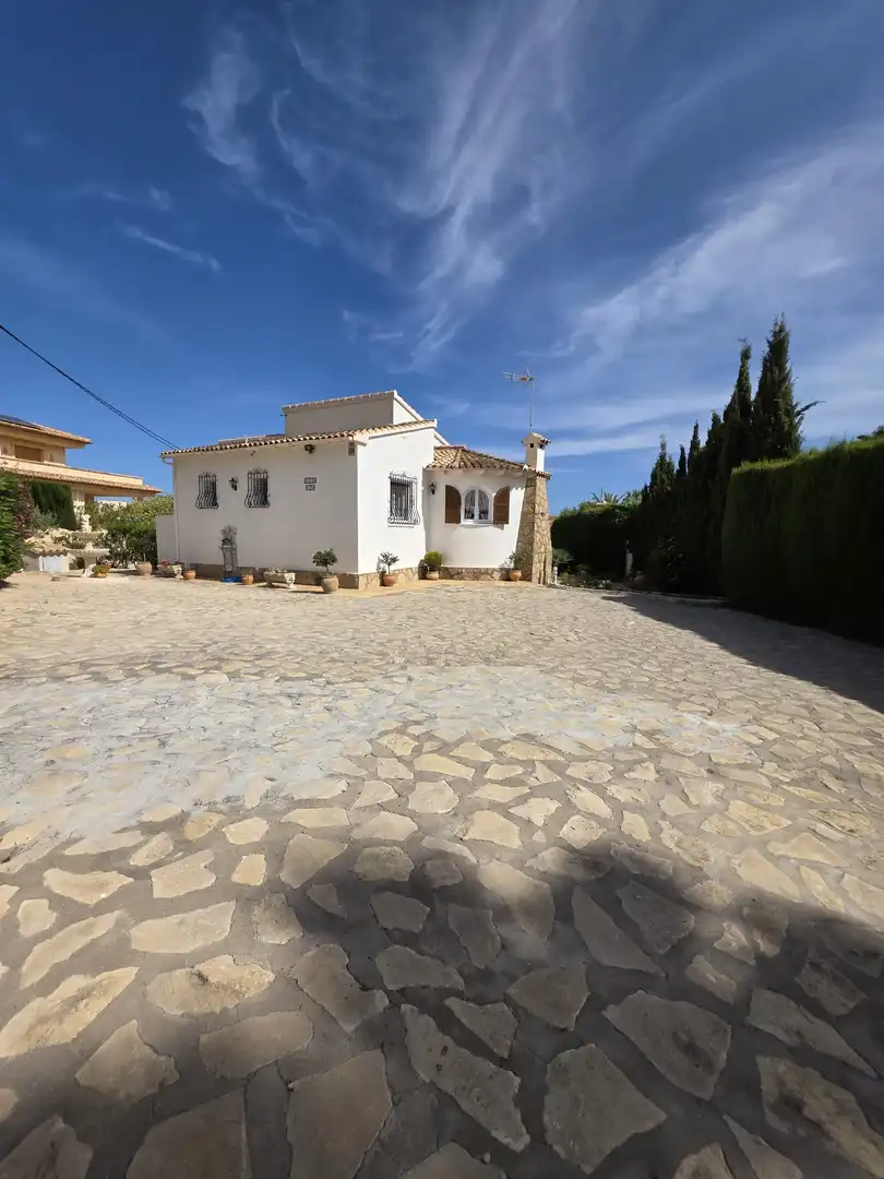 Chalet con terraza en venta en Carrió - La Merced - Los Pinos, imagen 2