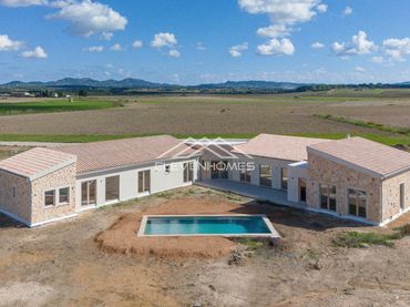 Xalet amb piscina en venda a Vilafranca de Bonany