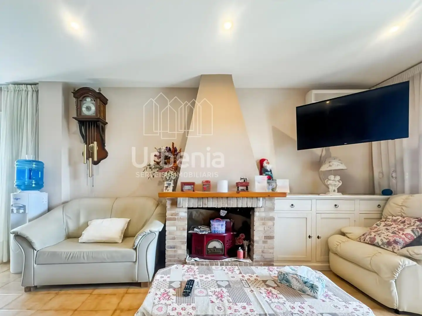 Sala d'estar de Casa o xalet en venda en Sant Iscle de Vallalta amb Aire condicionat, Calefacció i Terrassa