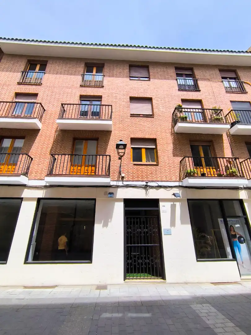 Local comercial en venda a Calle Jorge Manrique 2, imagen 3