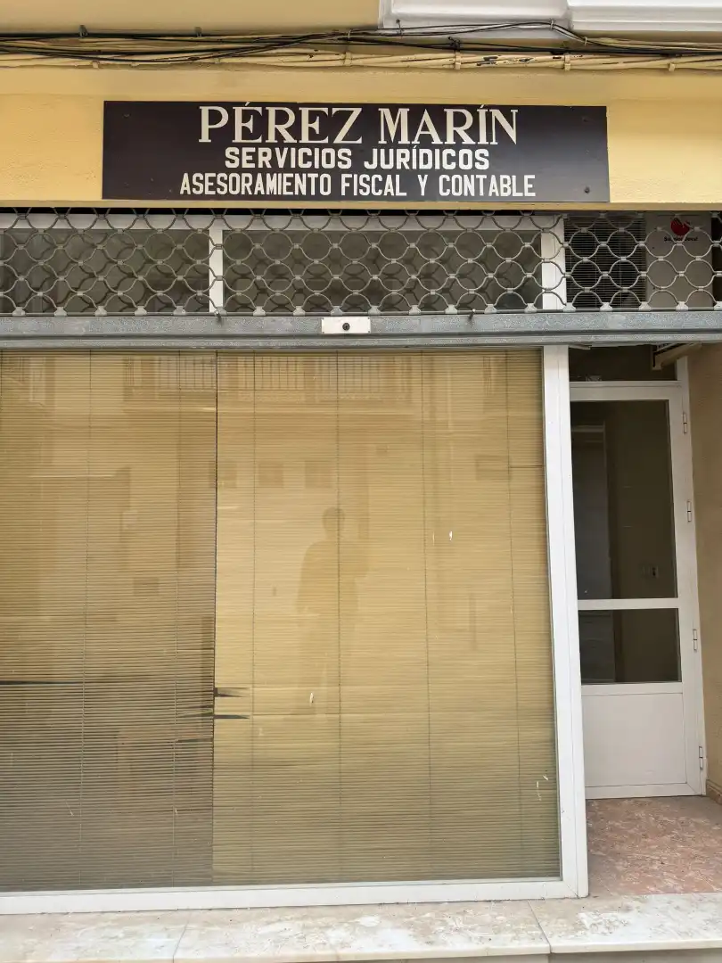 Local comercial en venda a Calle Carmen 24B