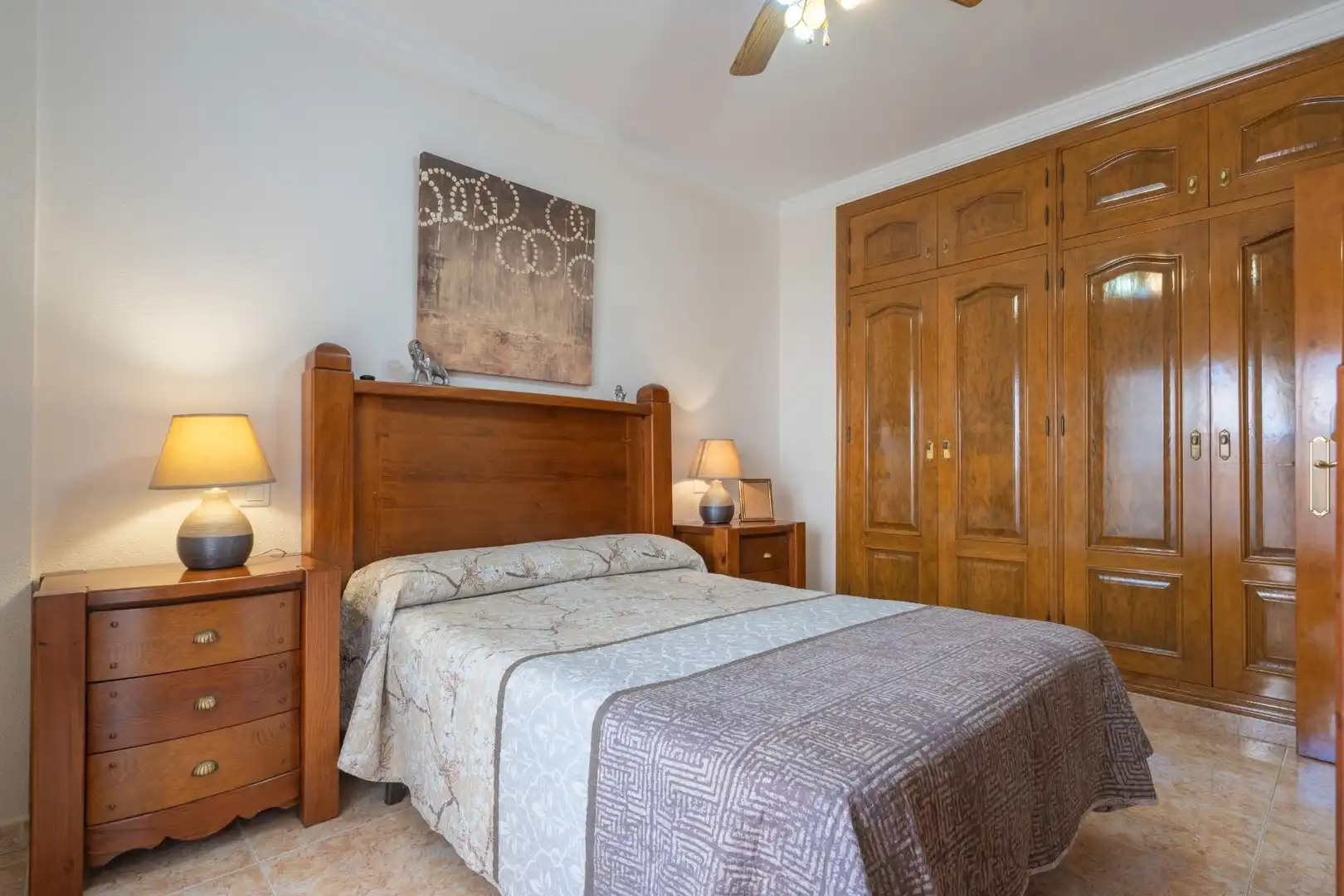 Dormitori de Apartament en venda en Mijas amb Aire condicionat, Terrassa i Moblat