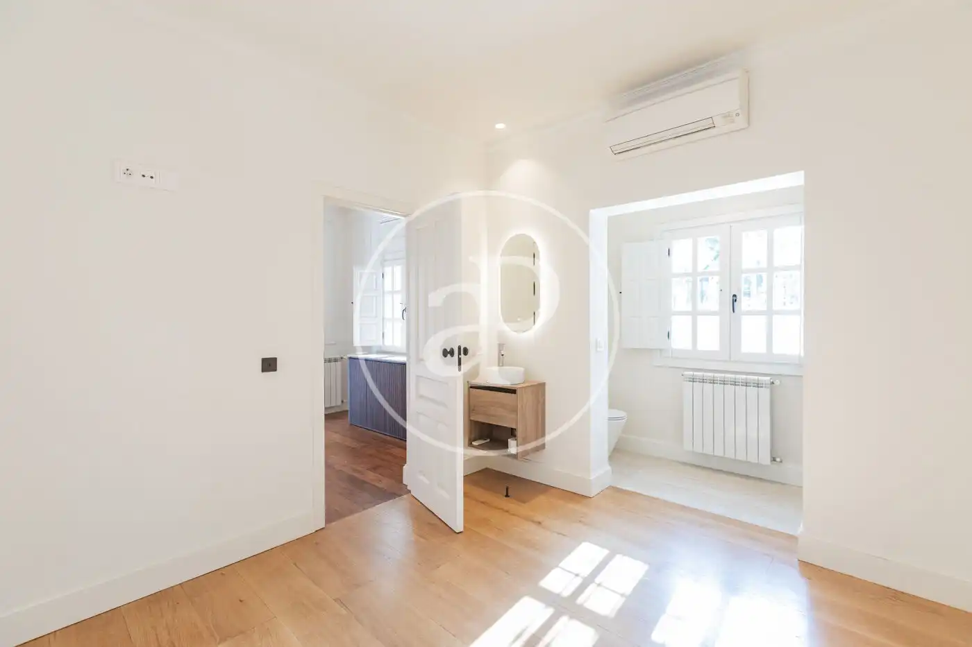 Bathroom of Houses for rent in Madrid  with Air Conditioner, Heating and Private garden