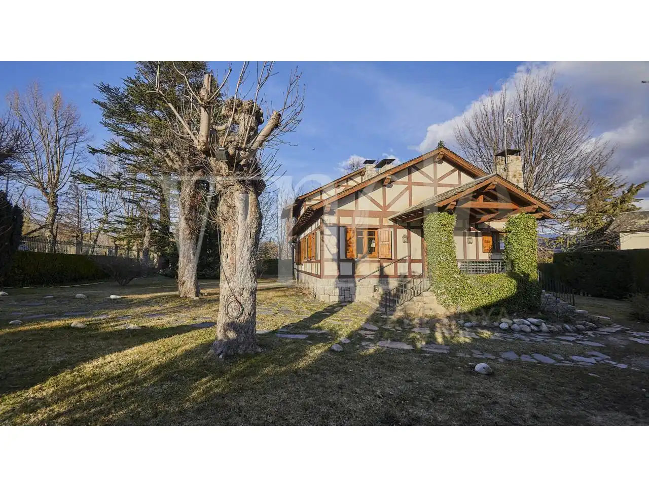 Exterior view of Houses for sale in Puigcerdà  with Heating, Private garden and Parquet flooring
