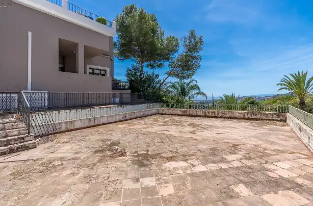 Terrasse von Geschaftsraum zum Verkauf in Benahavís mit Terrasse und Möbliert