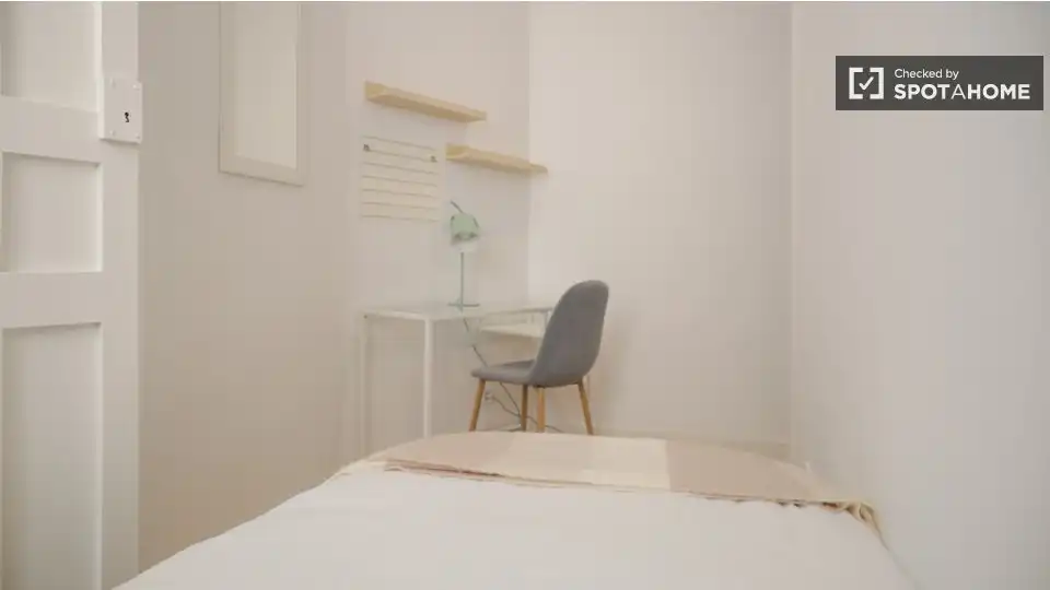 Room in Sol