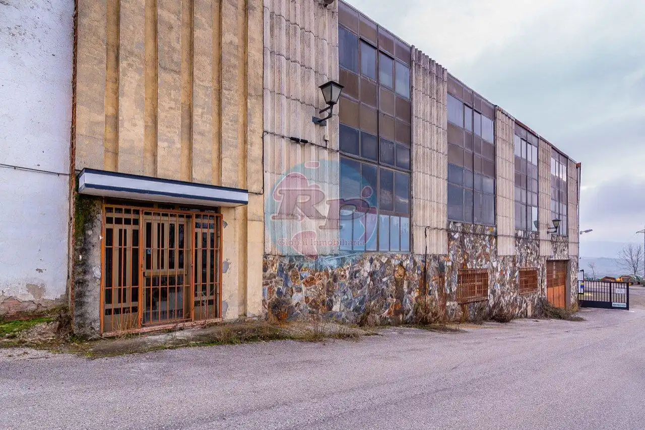 Nau industrial en venda a Zona Alta, imagen 4