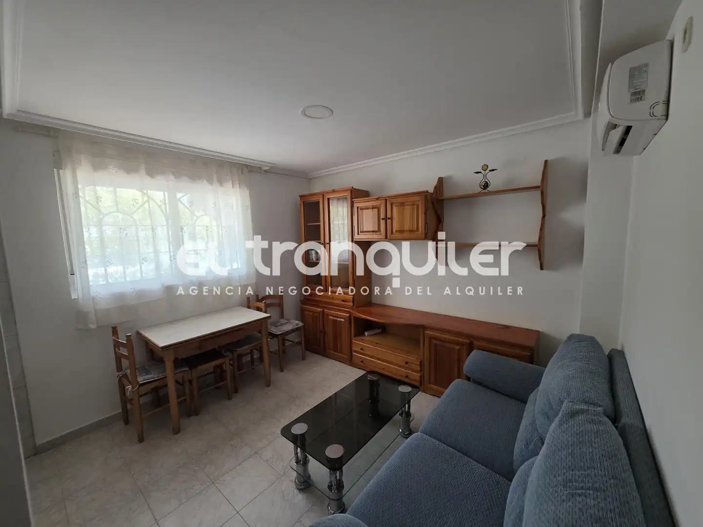 Flat for rent in Calle Escalona, Aluche