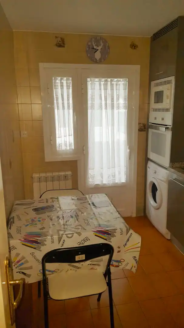 Bedroom of Flat for sale in Palencia  with Heating, Terrace and Oven