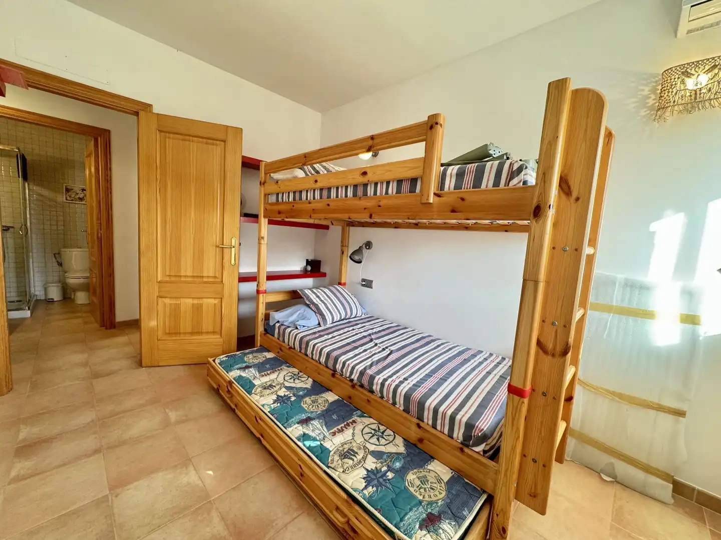 Piso de alquiler en CARRER CERVANTES, 1, Colònia Sant Jordi