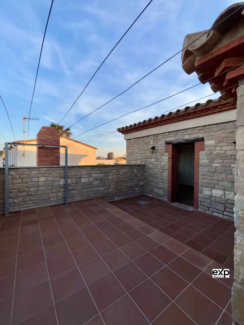 Terrassa de Casa o xalet en venda en Deltebre amb Calefacció, Terrassa i Balcó