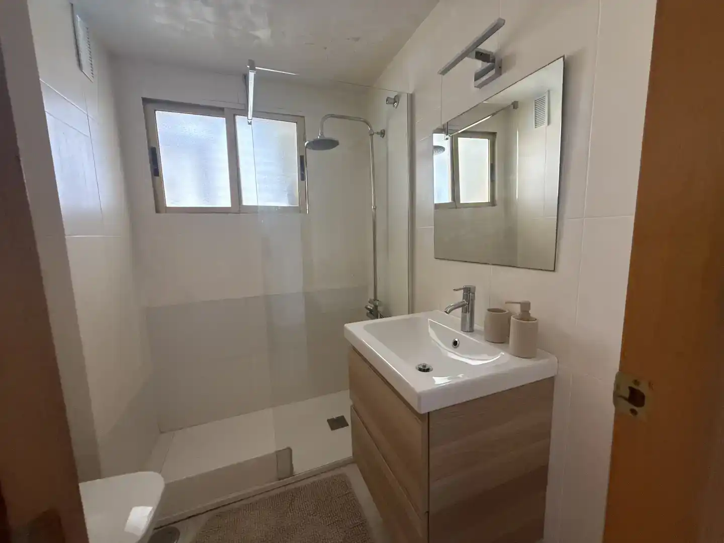 Badezimmer von Wohnungen zur Miete in Benicasim / Benicàssim mit Klimaanlage, Schwimmbad und Balkon