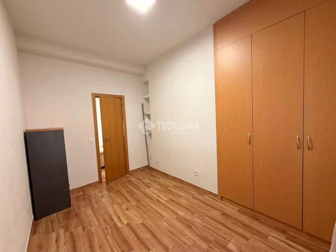 Habitación de Piso en venta en Leganés con Calefacción