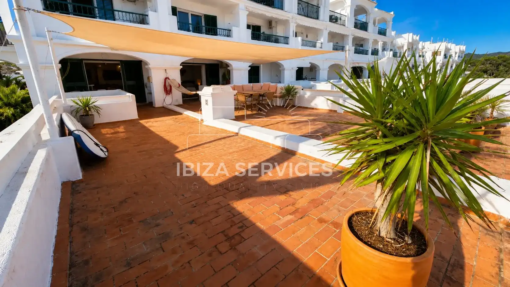 Terrasse von Wohnung zum Verkauf in Sant Josep de sa Talaia mit Klimaanlage und Schwimmbad